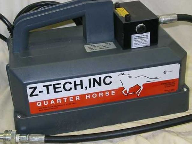 Electric (120V) Hydraulic pump, with extended (96") hose, and High Pressure Connector