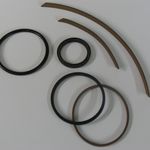 This package contains all the seals for the CYL-301 cylinder.