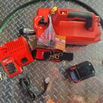 Milwaukee 3120-21 M18 Brushless Single Acting 10,000 PSI Hydraulic Pump with 48" High Pressure Hose and Quick Connect Fittings 