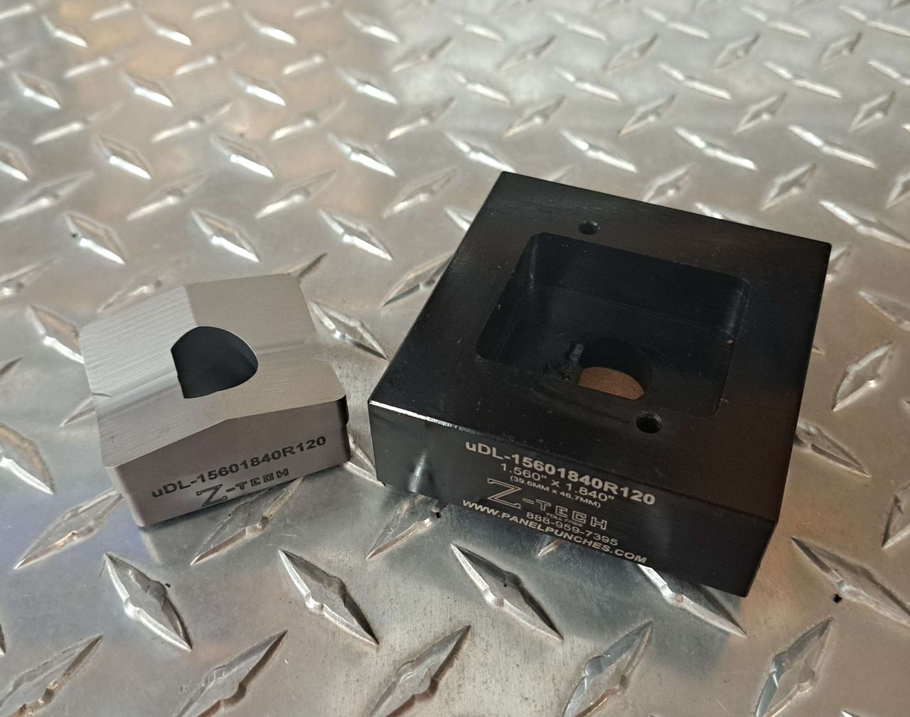 uDL-115601840R120  (1).jpg