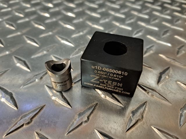 Custom Micro Dandy Die Set
0.650" diameter by 0.610" over flat single "D"
(16.5mm by 15.4mm)
