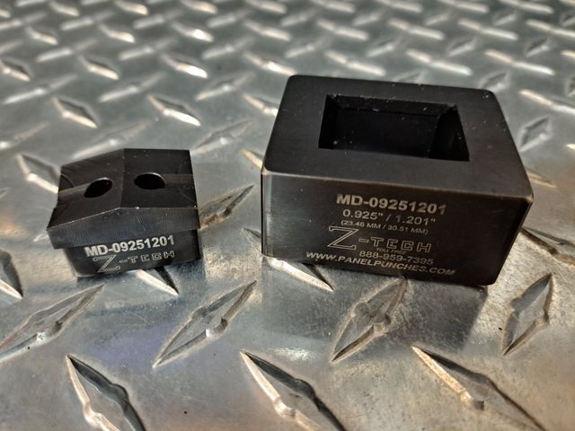 Custom MD Series Die Set0.925" by 1.201" (23.5MM by 30.5MM)
