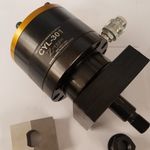 uDK1000 Puller with 3/4-16 Flange nut.  Required for use with uDK- Series Diesets and CYL-301 Cylinder.
