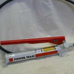 Manual Hydraulic Pump with 96" (long) Hose and male HP connector