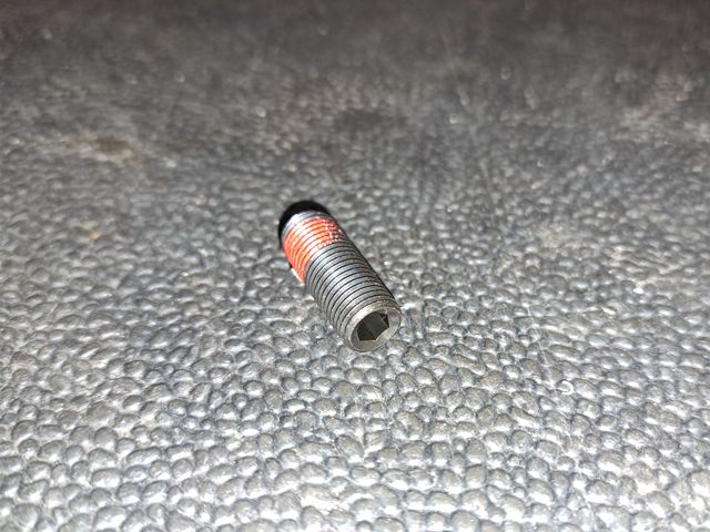 Socket Head Set Screw (Nylon Patch Cup Point) 3/8"-24 by 1.000"