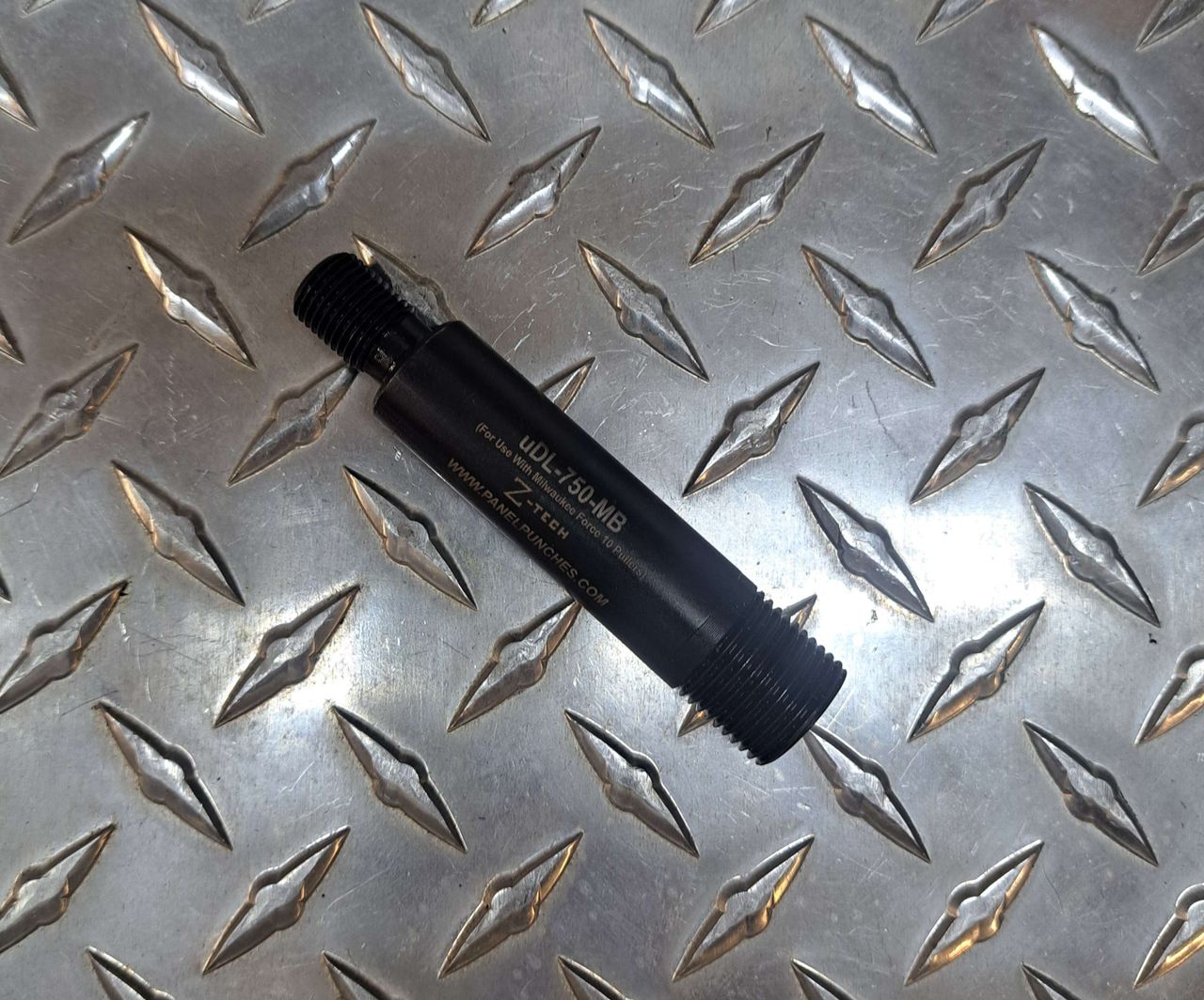 uDL-750-MB-Puller Replacement Stud (only)