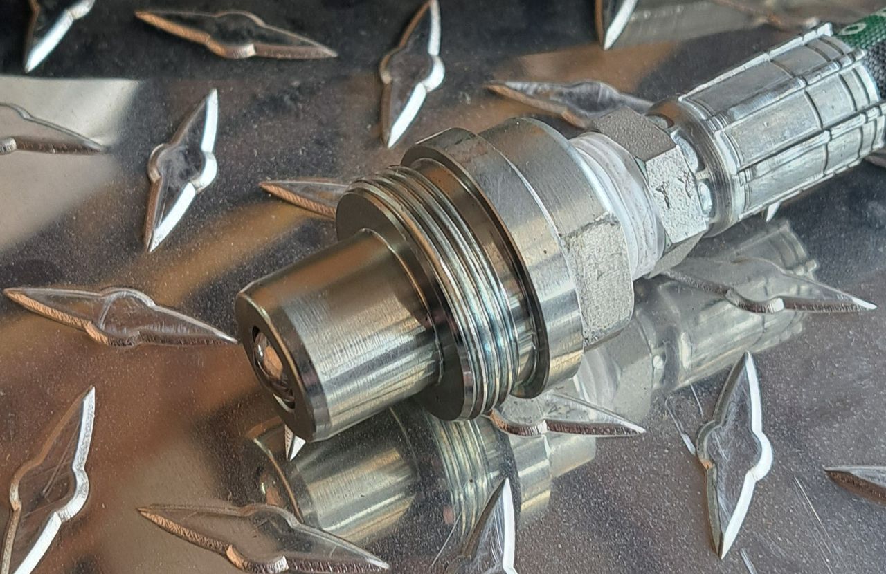 PUMP END (3/8")