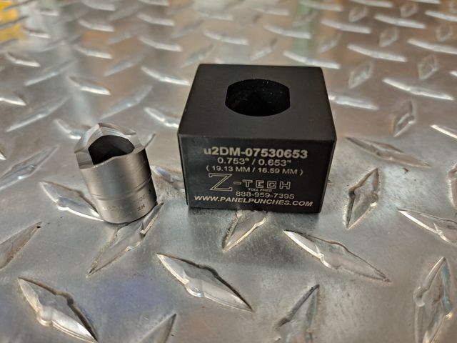 Custom uDM Dandy Die Set  - Single Stud Pull - Double "D" 0.753  Dia. by .653" Over Flats 