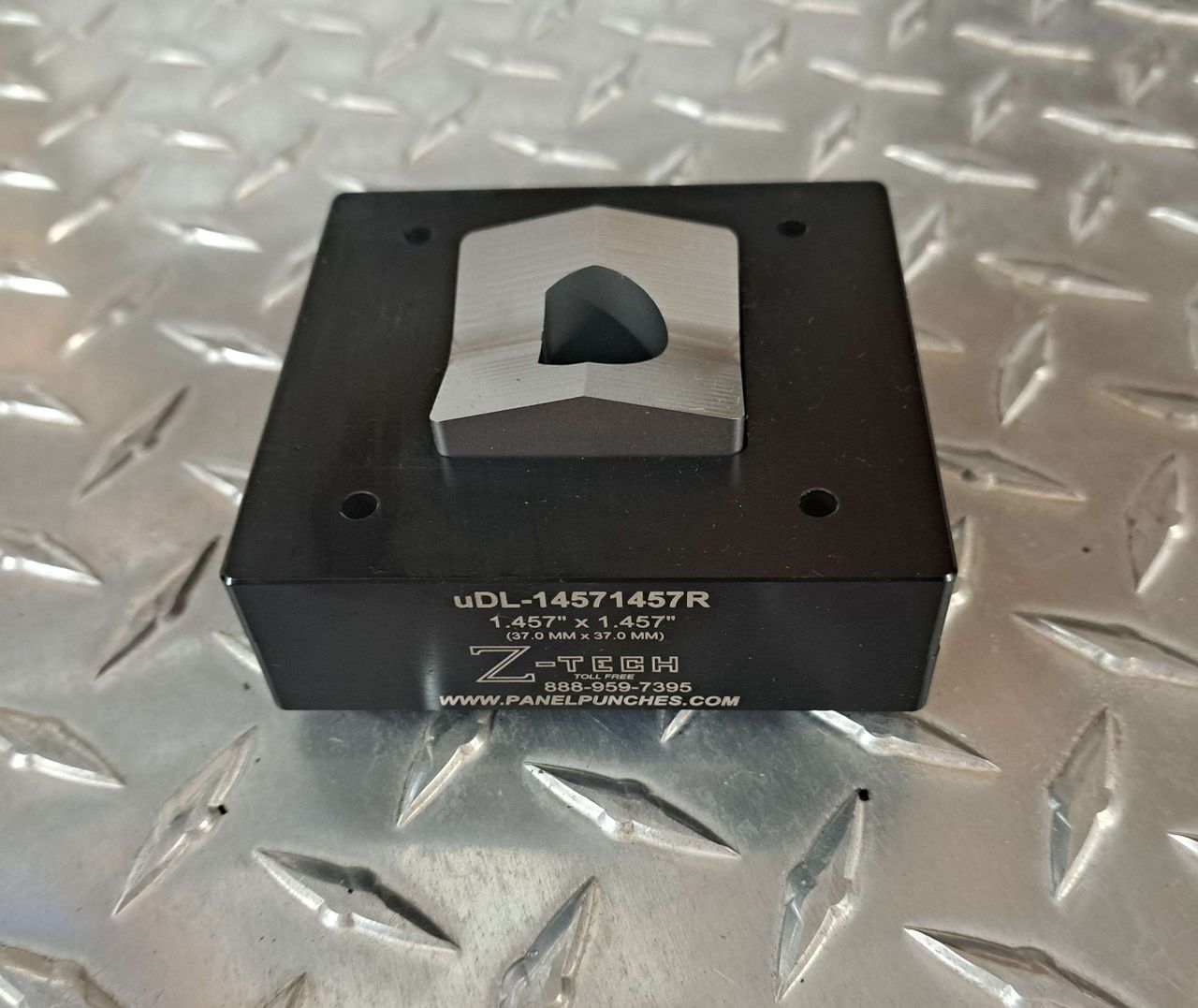 uDL-14571457R (3).jpg