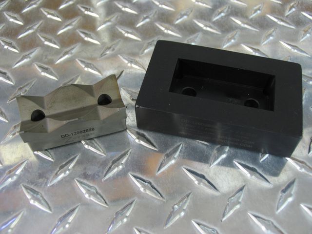 Custom Dandy Die Set
1.200 by 2.638" With Heavy duty S7 punch
Recommend 16 gauge mild or stainless steel.