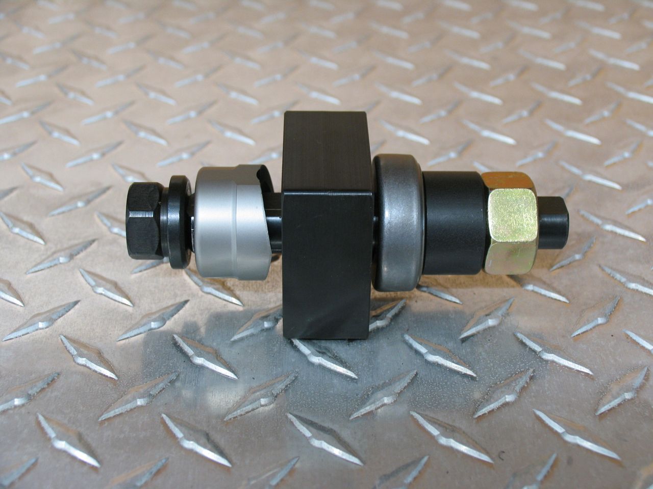 NOTE: PHOTO IS REPRESENTATIVE OF uDL-Series DIESET WITH uDL750-PULLER ATTACHED (Puller Sold Separately)